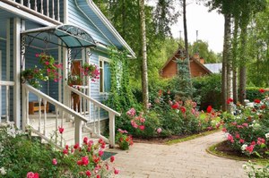 Den Boden für den Rosengarten vorbereiten