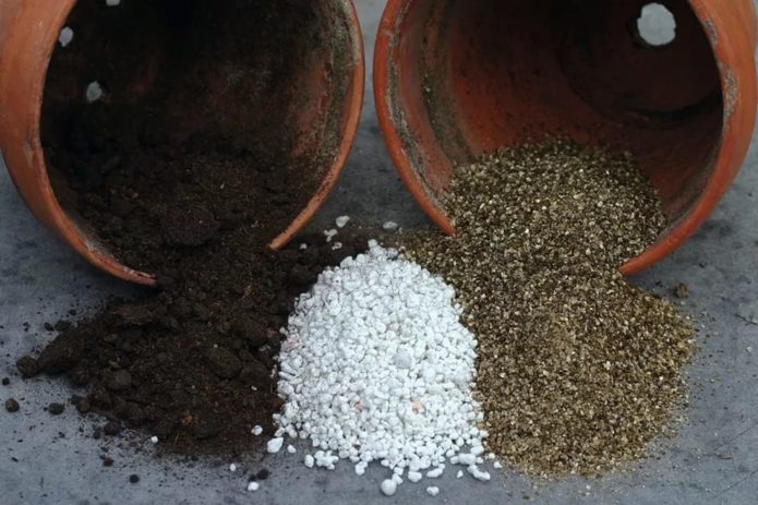 Components for soil mixture