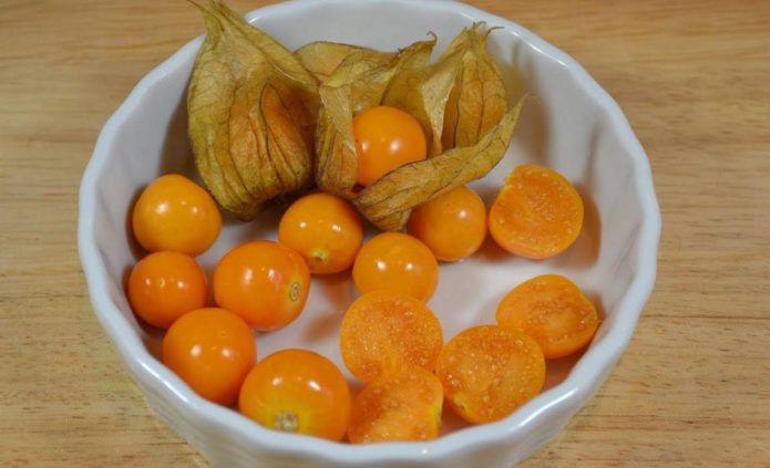 Physalis bogyók